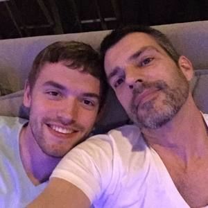 Meet your Posher, Buddy